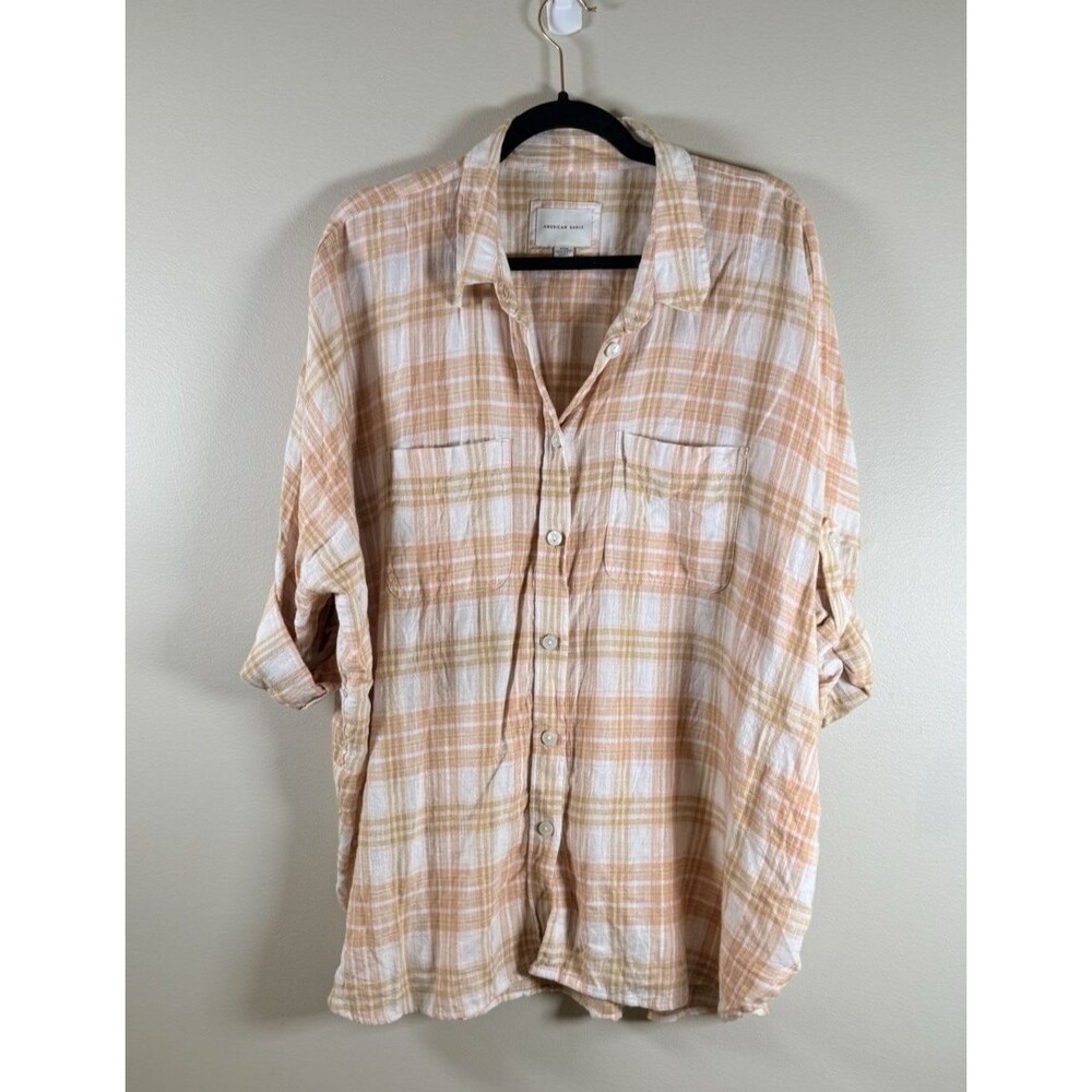 American Eagle Outfitters Plaid Short Sleeve Button-Up Plaid Shirt - Small